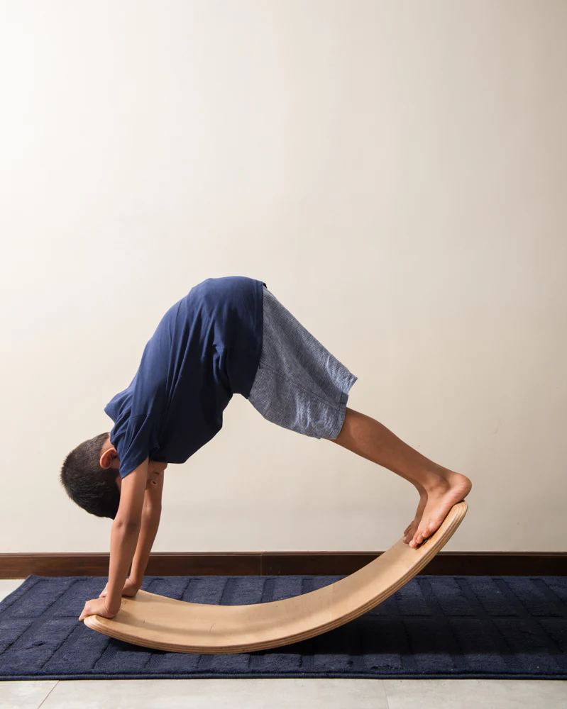 Curvy board 2.0 (Cork-Lined Balance Board in Light Indigo) - Image 5